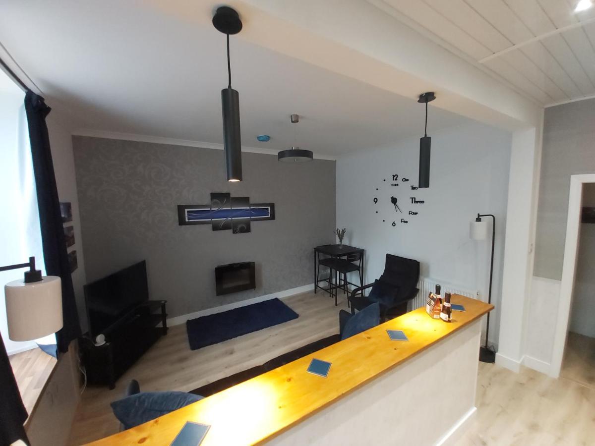 One Bedroom Flat, Very Close To Town Center. โอบาน ภายนอก รูปภาพ
