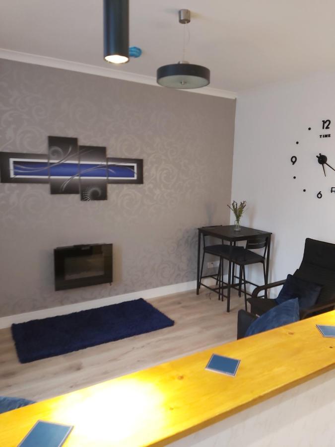 One Bedroom Flat, Very Close To Town Center. โอบาน ภายนอก รูปภาพ